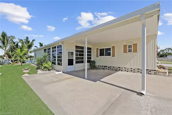 North Fort Myers, FL 33917,3159 Indian Village LN