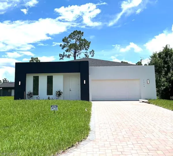 1218 Eclat ST E, Lehigh Acres, FL 33974