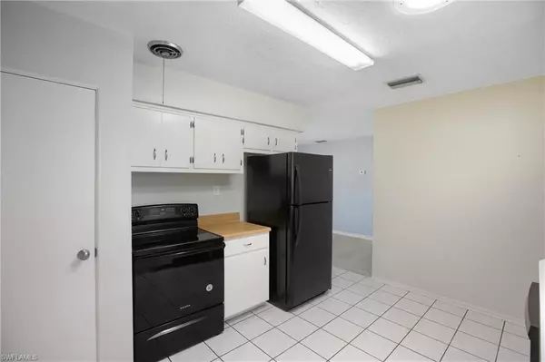 Fort Myers, FL 33919,1440 Mandel RD