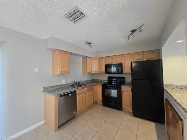 Cape Coral, FL 33904,4910 Viceroy ST #2