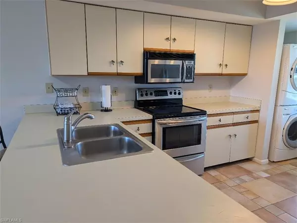 Cape Coral, FL 33904,1936 Beach PKWY #210