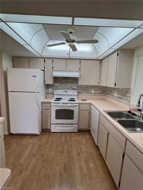 Cape Coral, FL 33909,704 NE 1st AVE