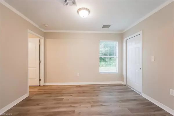 Lehigh Acres, FL 33971,2614 43rd ST W