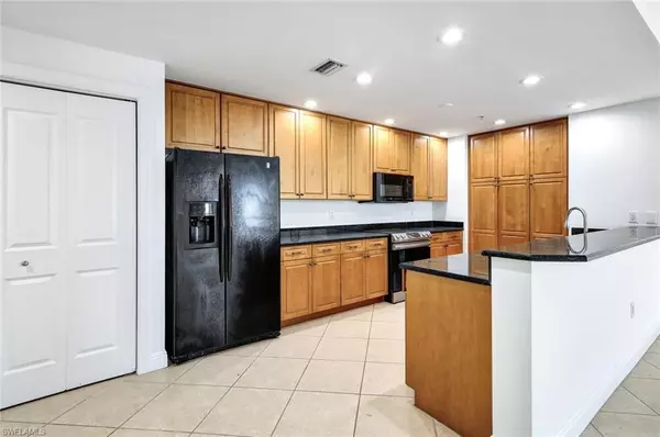 Cape Coral, FL 33914,5793 Cape Harbour DR #1212