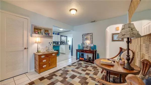 Naples, FL 34108,729 105th AVE N