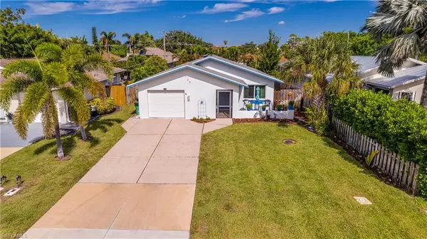 729 105th AVE N, Naples, FL 34108