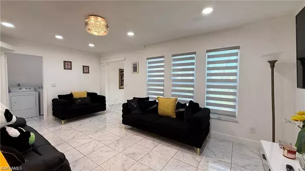 Cape Coral, FL 33990,1424 SE 22nd TER