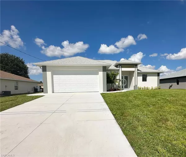 3208 7th ST W, Lehigh Acres, FL 33971