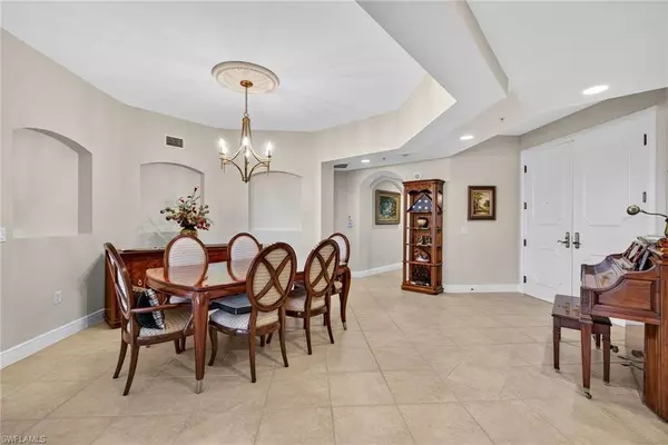 Cape Coral, FL 33914,6081 Silver King BLVD #202