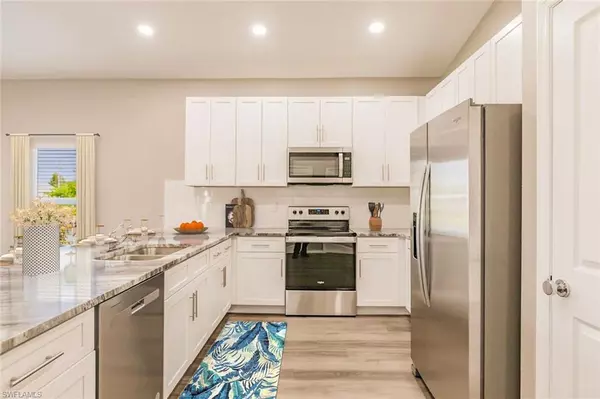 Cape Coral, FL 33993,207 NW 6TH PL