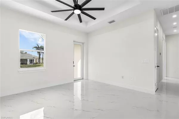 Lehigh Acres, FL 33971,2712 64th ST W