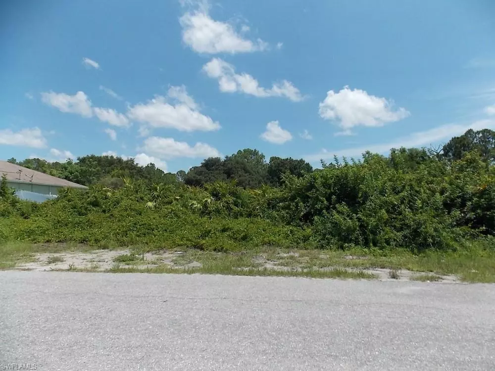 Lehigh Acres, FL 33971,3714 17th ST W