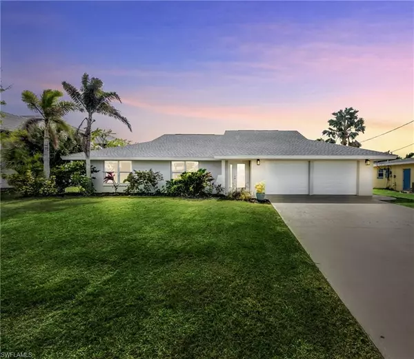 1106 Lorraine CT, Cape Coral, FL 33904