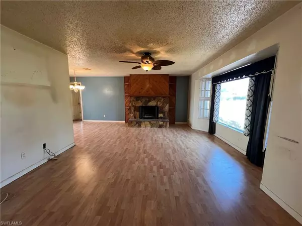 Cape Coral, FL 33990,1503 SE 23rd TER