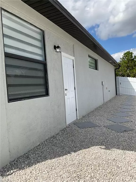 Lehigh Acres, FL 33971,2605 50th ST W