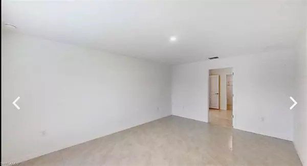 Cape Coral, FL 33909,836 Durden PKWY