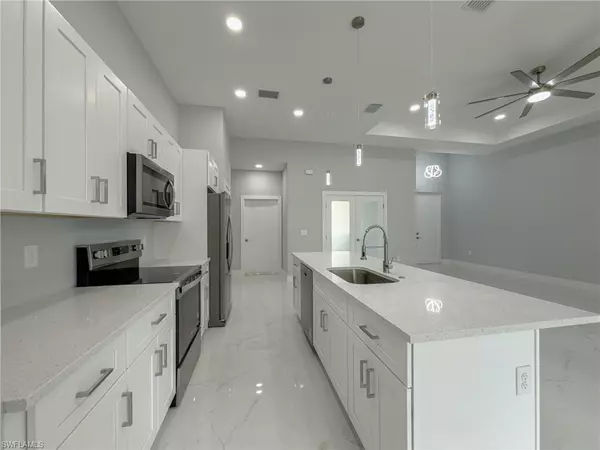 Fort Myers, FL 33905,6137 Higgins AVE