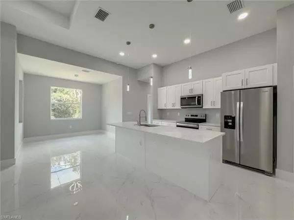 Fort Myers, FL 33905,6137 Higgins AVE