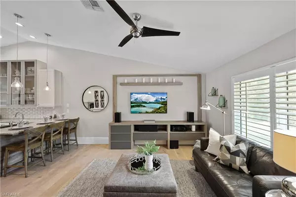 Naples, FL 34109,2003 Timberline DR