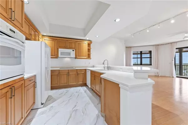 Fort Myers, FL 33907,14380 Riva Del Lago DR #803