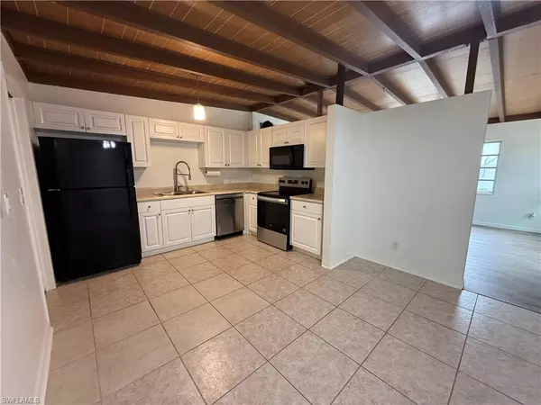 Fort Myers, FL 33901,1840 Maple AVE