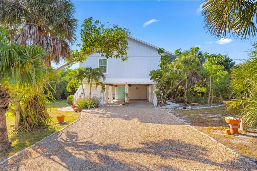 Sanibel, FL 33957,740 Elinor WAY
