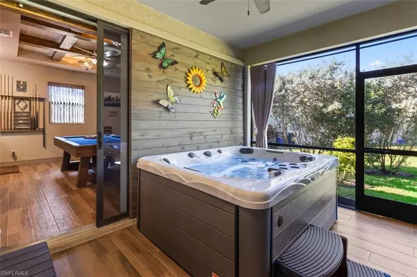 North Fort Myers, FL 33917,6711 Matt Pledger CT