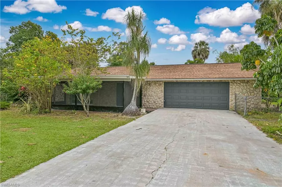 3806 Edgewood AVE, Fort Myers, FL 33916