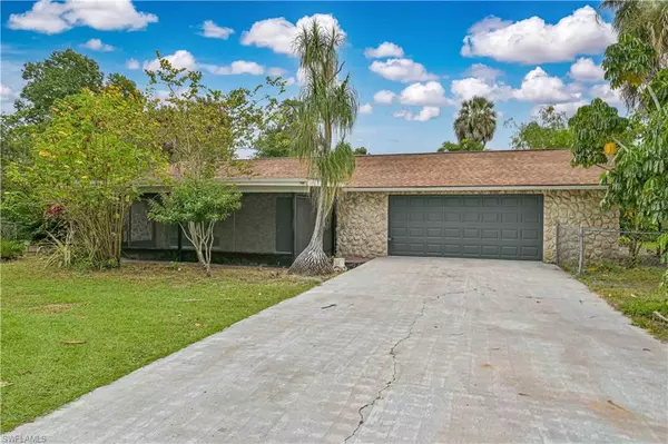 3806 Edgewood AVE, Fort Myers, FL 33916