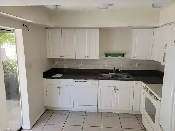 Cape Coral, FL 33990,2210 SE 11th AVE