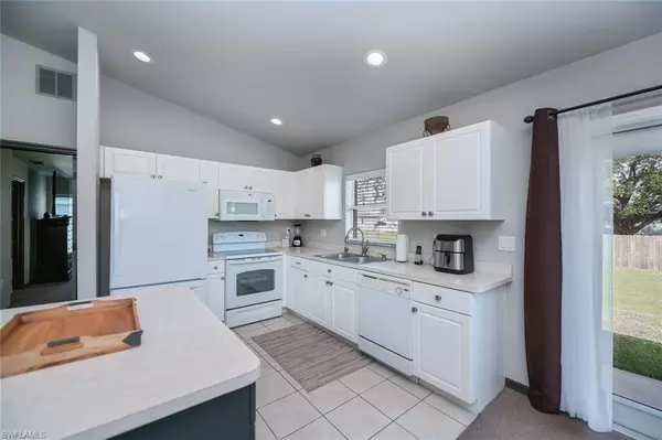 Lehigh Acres, FL 33976,4108 13th ST SW