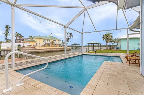 Fort Myers Beach, FL 33931,467 Madison CT