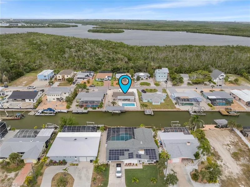 250 Donora BLVD, Fort Myers Beach, FL 33931