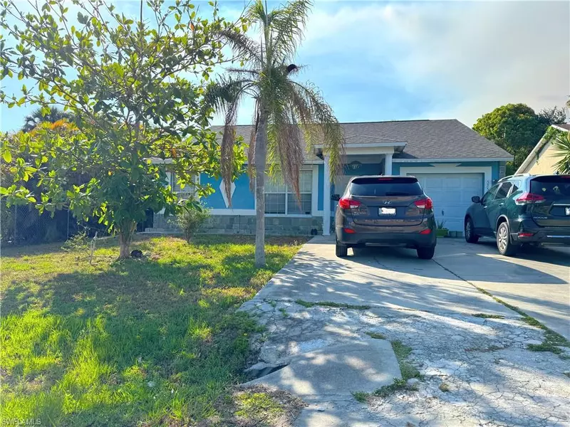 5353 Martin ST, Naples, FL 34113