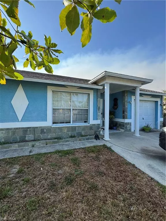 Naples, FL 34113,5353 Martin ST