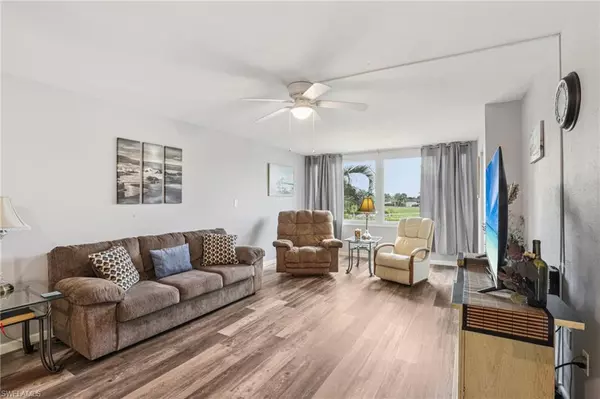 Fort Myers, FL 33907,1700 Pine Valley DR #215