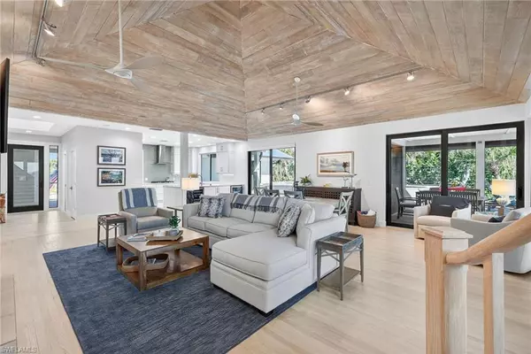 Sanibel, FL 33957,5079 Joewood DR