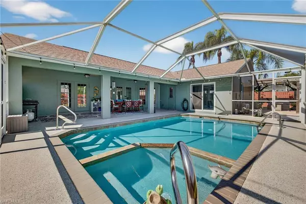 Cape Coral, FL 33990,127 SE 21st AVE