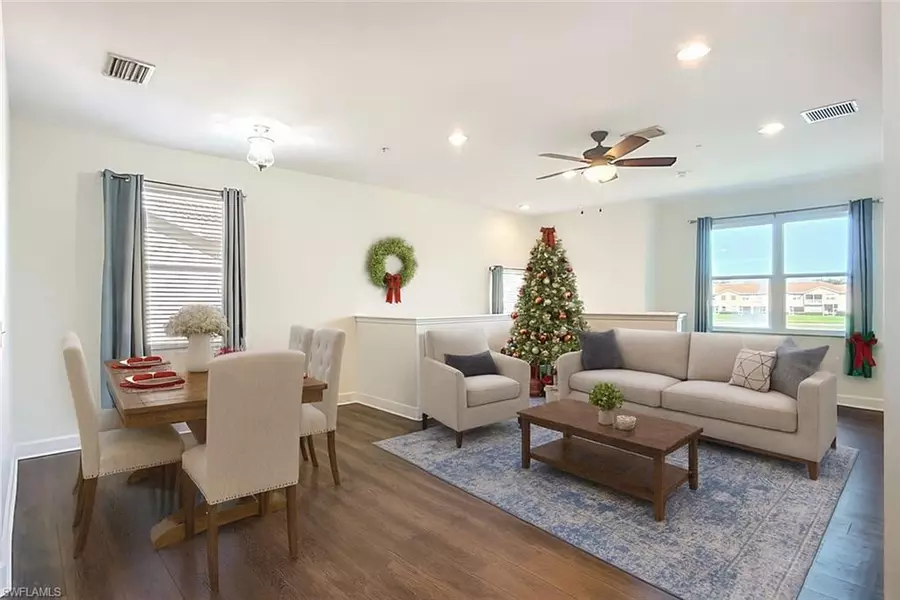 3668 Parkridge CIR, Sarasota, FL 34243