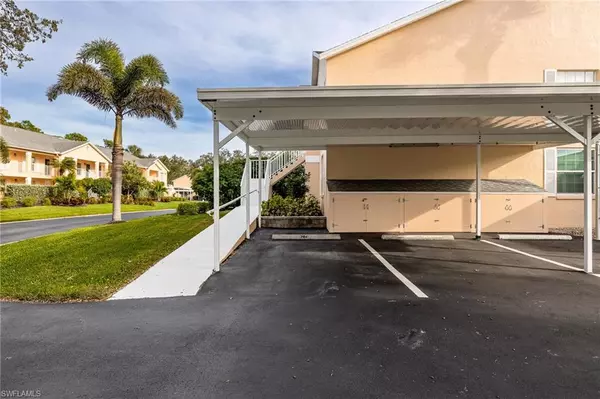 Naples, FL 34110,774 Wiggins Lake DR #204