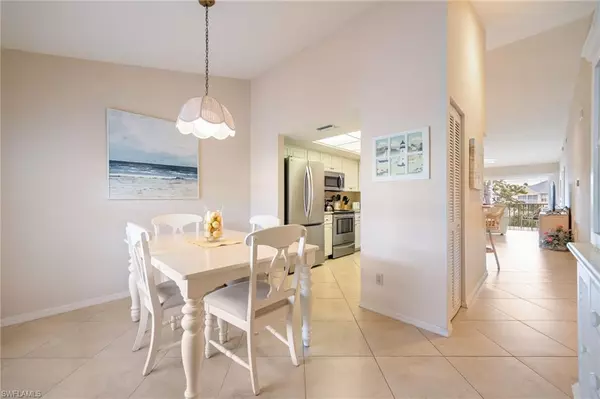 Naples, FL 34110,774 Wiggins Lake DR #204