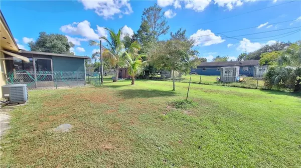 Fort Myers, FL 33905,4946 Sherry ST