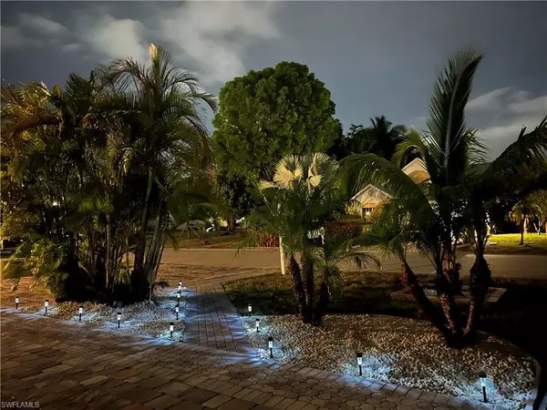 Fort Myers, FL 33919,15298 Cricket LN