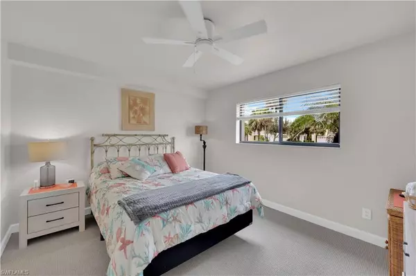 Fort Myers Beach, FL 33931,200 Lenell RD #218