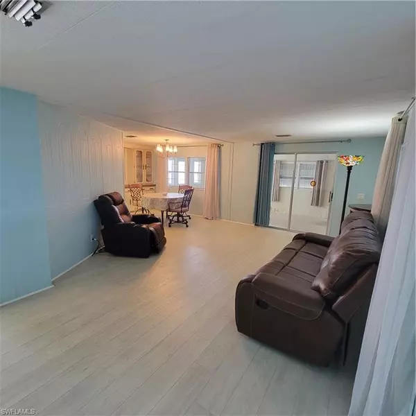 North Fort Myers, FL 33903,573 Hogan DR