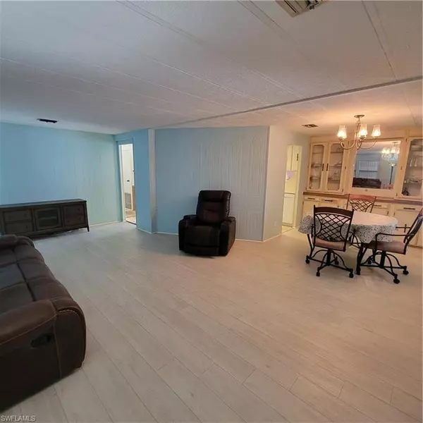 North Fort Myers, FL 33903,573 Hogan DR