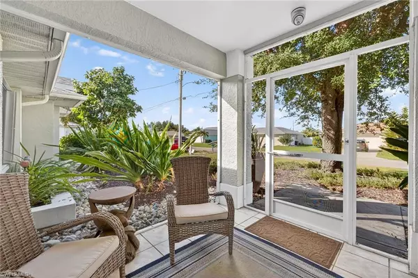 Cape Coral, FL 33990,219 SE 1st PL