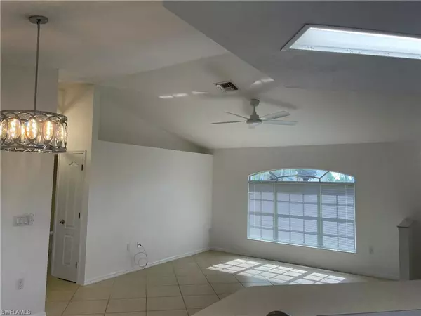 Cape Coral, FL 33990,1425 SE 13th TER