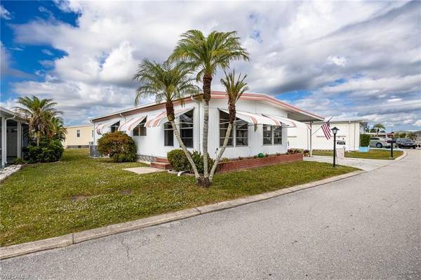 537 Palmer BLVD, North Fort Myers, FL 33903