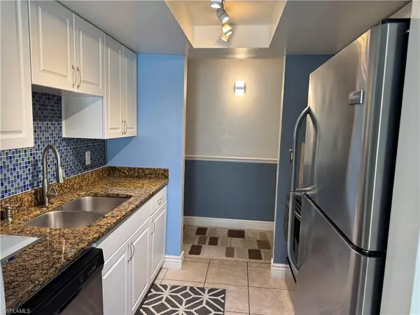 Fort Myers, FL 33901,2366 E Mall DR #109